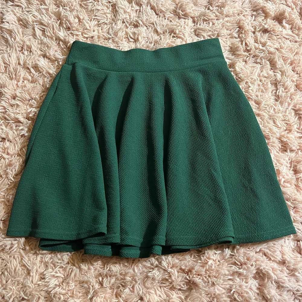 Dark Green Stretchy, Flowing Mini skater Skirt, Medium